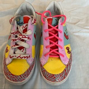 Converse Hello Kitty athletic shoes sneakers
